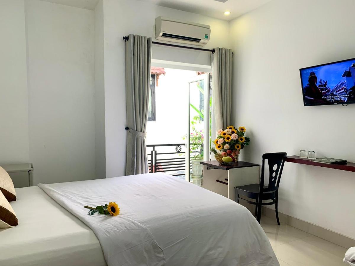 Ngoc Sinh Homestay Хоян Екстер'єр фото
